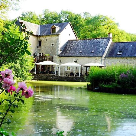 Le Moulin De La Planche Bed and Breakfast Cerelles Exteriör bild